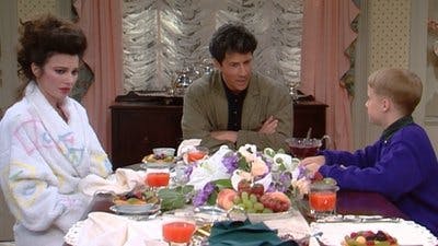 Assistir Competente e Descarada Temporada 1 Episódio 2 Online em HD