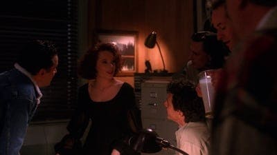 Assistir Twin Peaks Temporada 2 Episódio 12 Online em HD