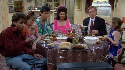 Assistir Competente e Descarada Temporada 1 Episódio 16 Online em HD