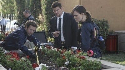 Assistir Bones Temporada 6 Episódio 20 Online em HD