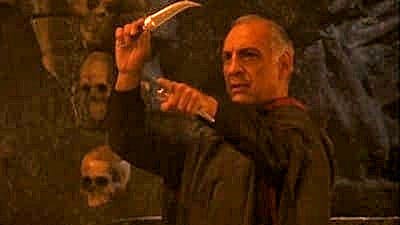 Assistir Caçadora de Relíquias Temporada 2 Episódio 2 Online em HD