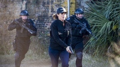 Assistir NCIS: Nova Orleans Temporada 2 Episódio 16 Online em HD