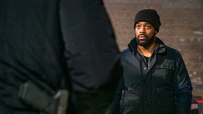 Assistir Chicago P.D.: Distrito 21 Temporada 6 Episódio 12 Online em HD