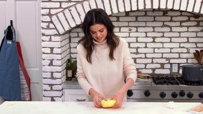 Assistir Selena + Chef Temporada 2 Episódio 8 Online em HD