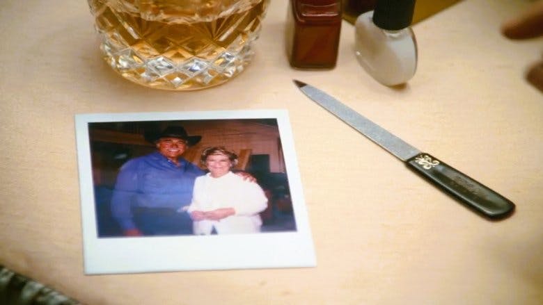 Assistir Dallas Temporada 7 Episódio 26 Online em HD