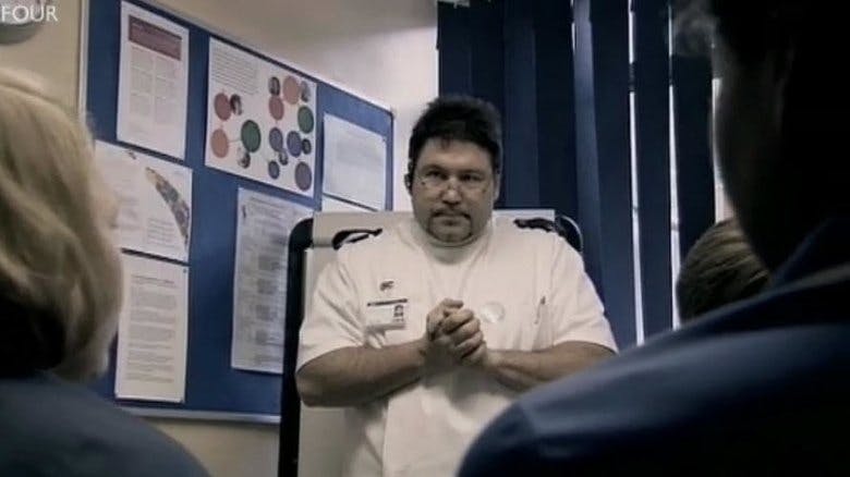 Assistir Getting On Temporada 2 Episódio 4 Online em HD