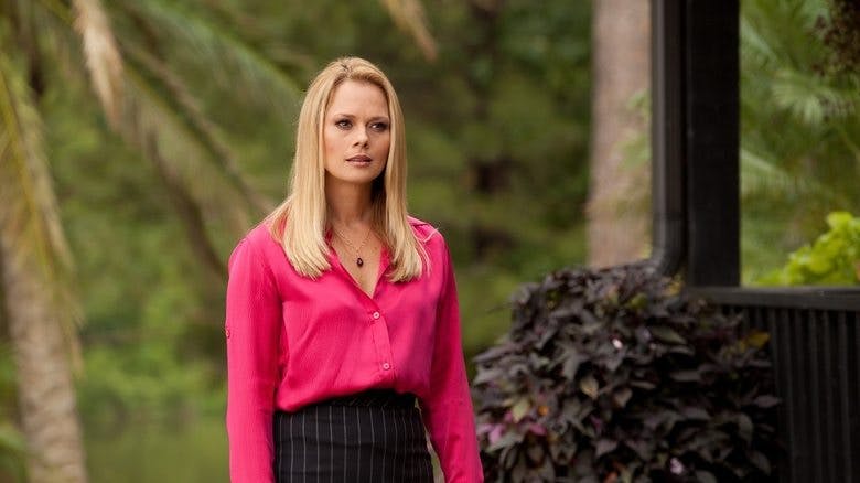 Assistir Sob Medida Temporada 3 Episódio 9 Online em HD