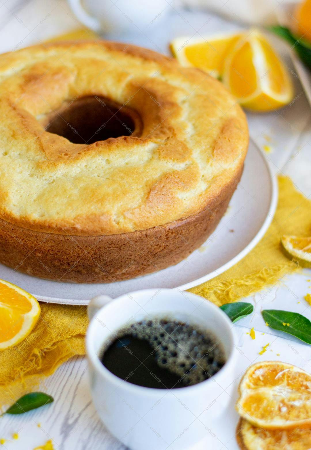 Bolo de laranja e café da manhã