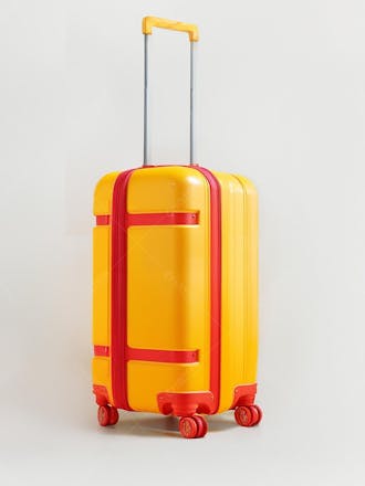Mala ou bolsa amarela de viagem