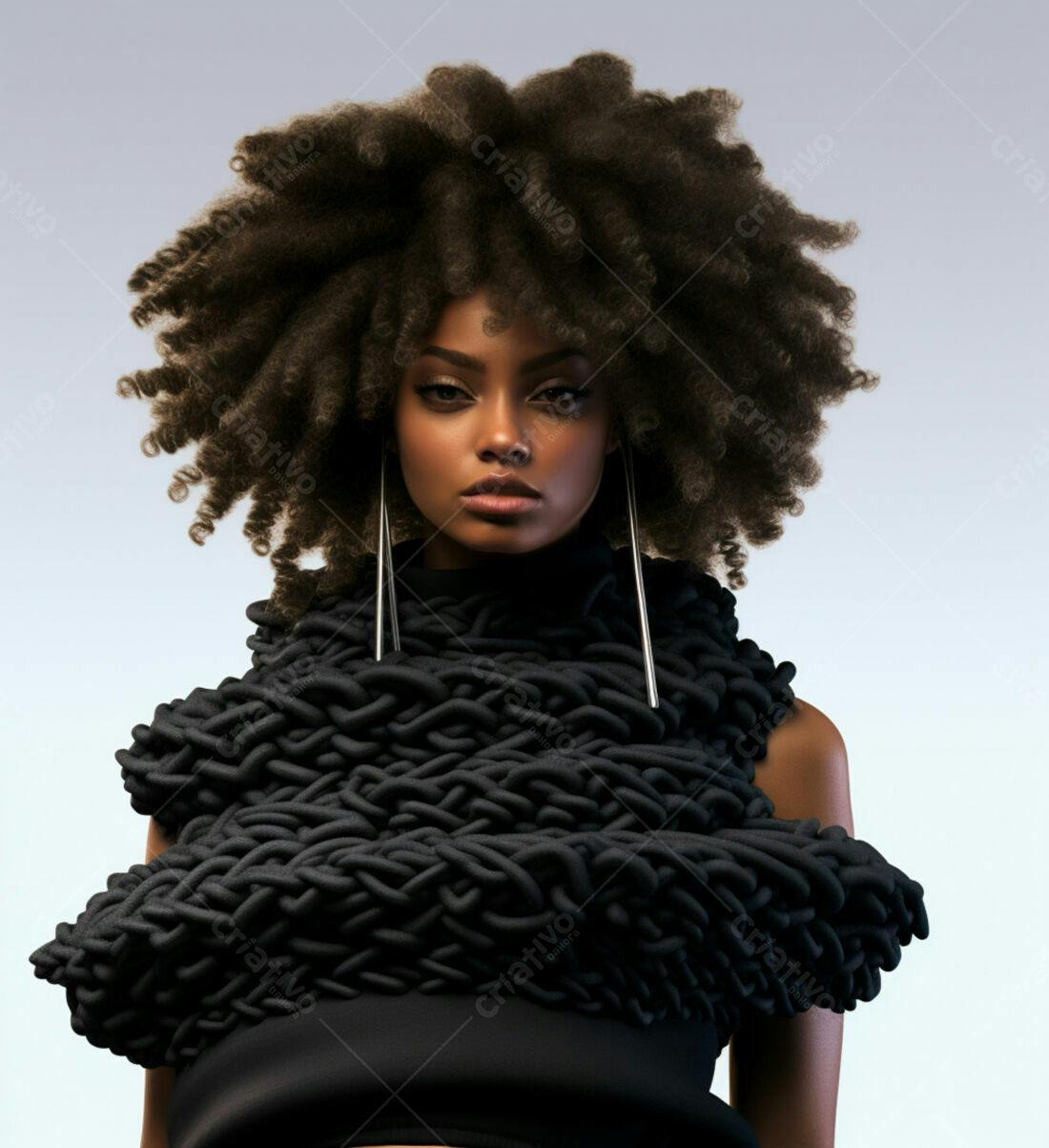 Modelo negra com cabelo afro usando top texturizado