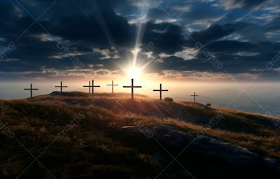 Imagem De Cruz No Topo Da Colina Com Raio Solar De Um Lindo Pôr Do Sol 16