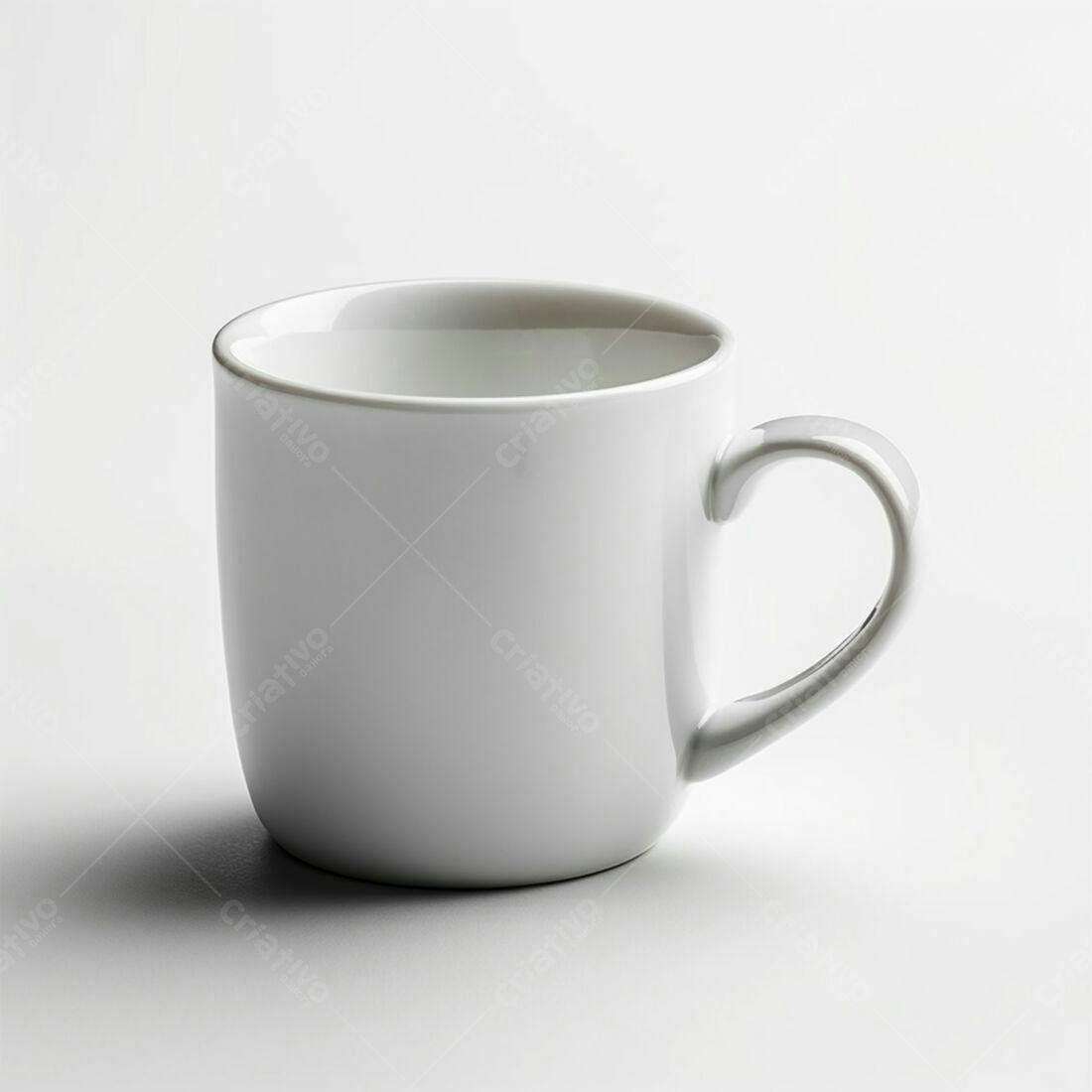 Caneca branca minimalista fundo branco