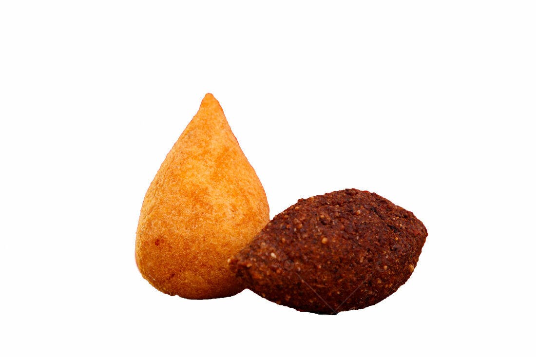 Salgado brasileiro Coxinha e Quibe