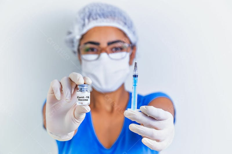 Vacina covid 19 mascara mulher 2