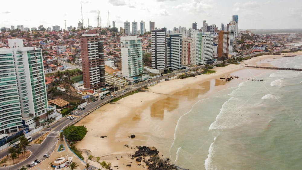 Vista Áerea Drone Da Praia Turistas Areia Cidade