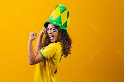 Mulher Comemorando Futebol Torcedora Brasil Copa Do Mundo 12