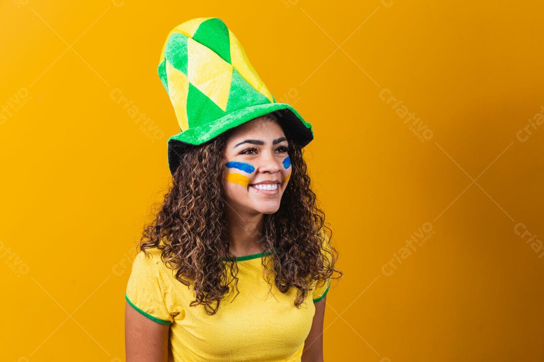 Torcedora brasileira com pintura facial