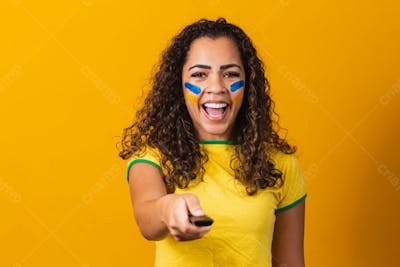 Mulher Torcedora Brasil Copa Do Mundo Controle Da Tv 1