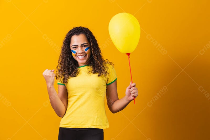 Mulher torcedora brasil copa do mundo balão 4