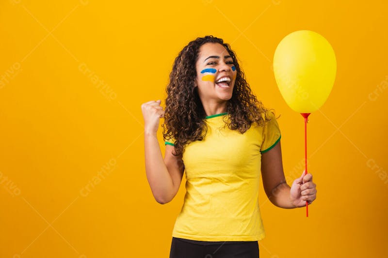 Mulher torcedora brasil copa do mundo balão 6