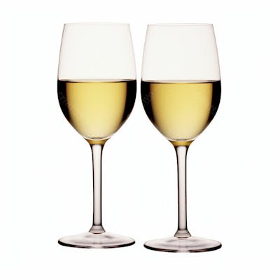 Taça De Vinho Em Fundo Branco Bebidas  (4)