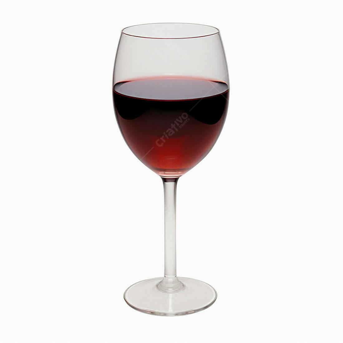 Taça de vinho tinto sobre fundo branco