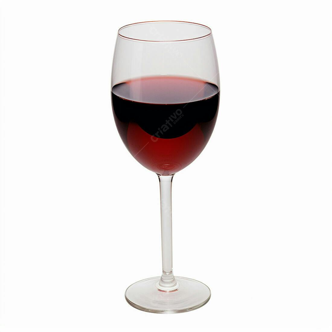 Taça de vinho tinto sobre fundo branco