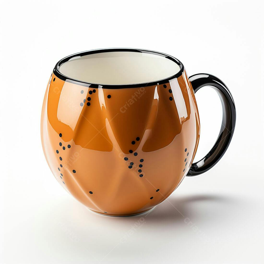 Caneca laranja com detalhes pretos