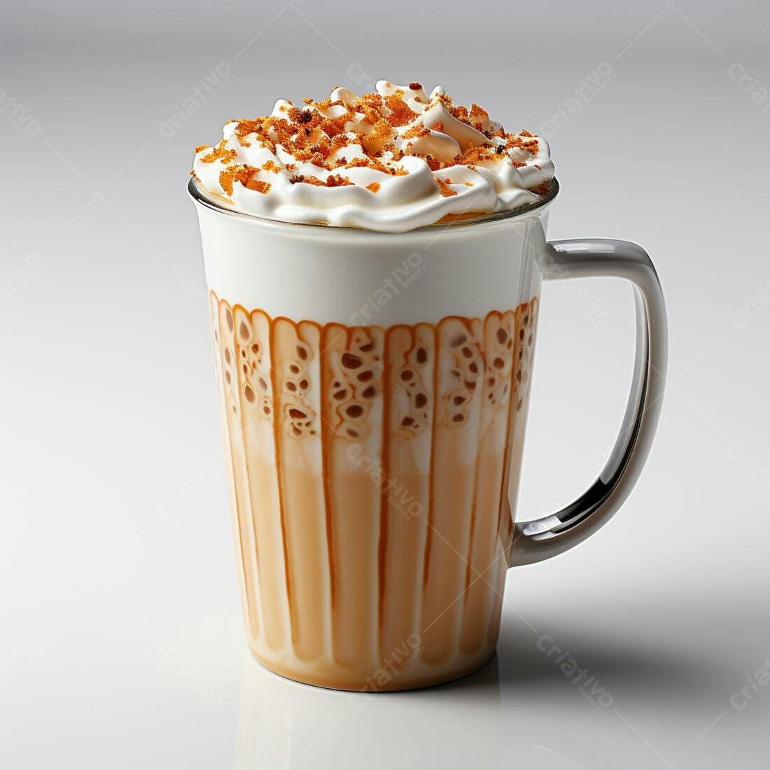 Cappuccino com caramelo e chantilly