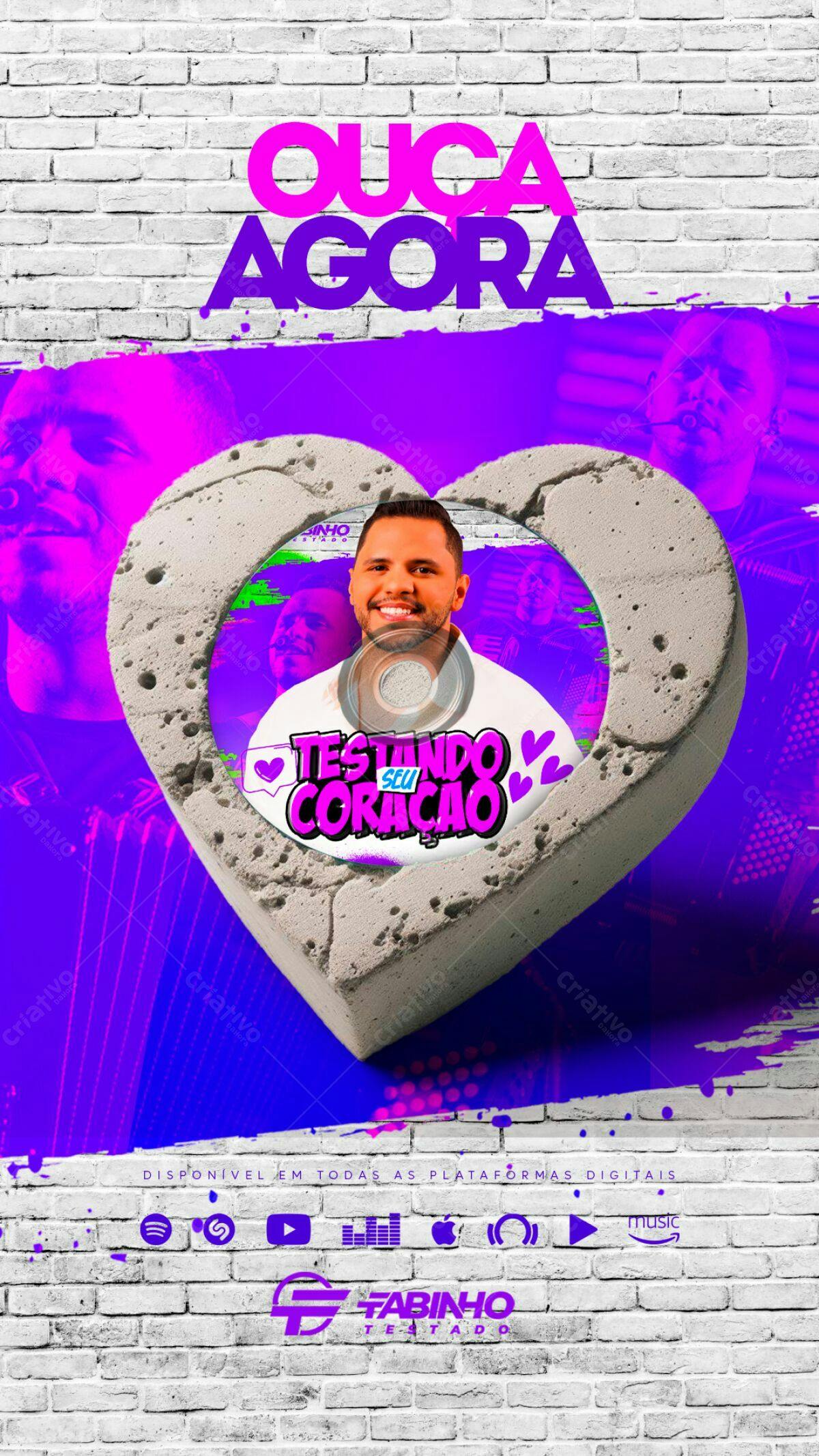 Mockup CD Realista em Formato de Coração - Música