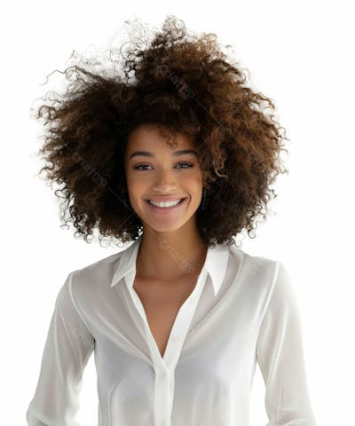 Imagem   Mulher Mulata Negra Feliz Com Cabelos Crespos Cacheados E Fundo Branco Isolado   Dia Das Mulheres   Empoderação   Feminismo (7)