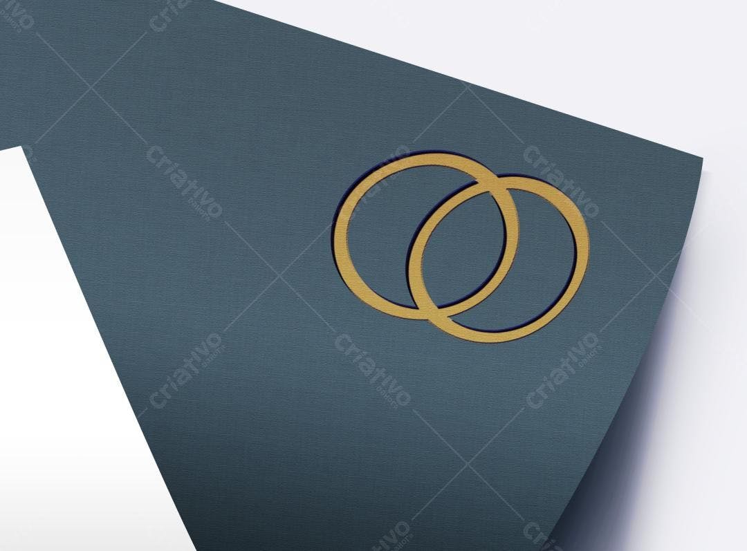 Mockup de Cartão Minimalista com Anéis de Casamento Dourados