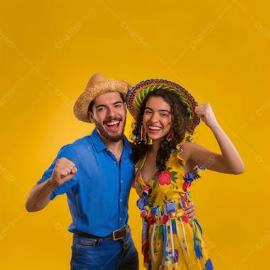 Casal de festa junina