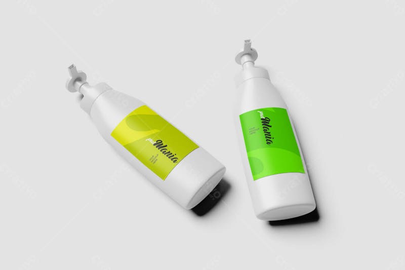 Frasco de shampoo mockup v 4