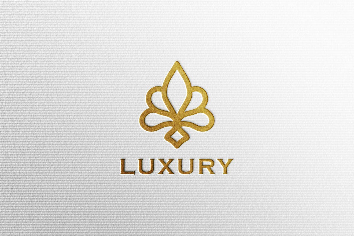Logo Luxo Dourada PSD Editável