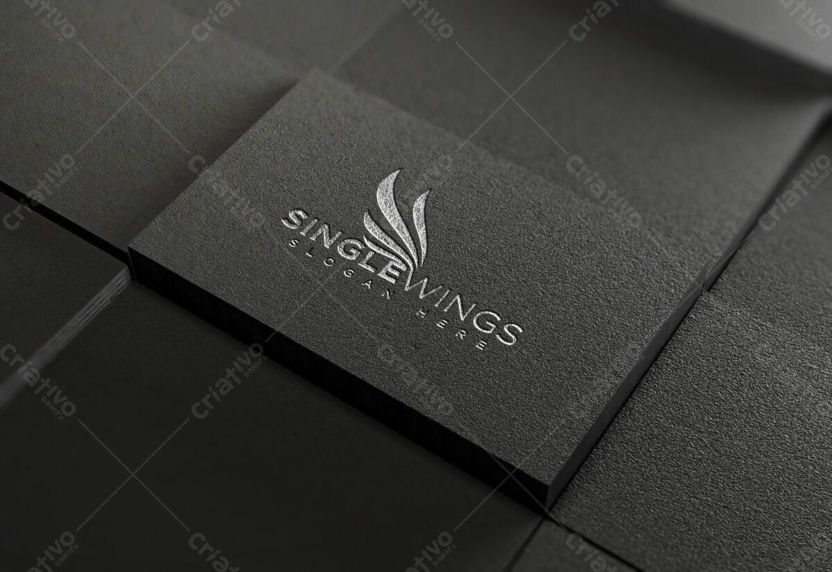 Cartão de Visita Minimalista Preto e Prata PSD Editável