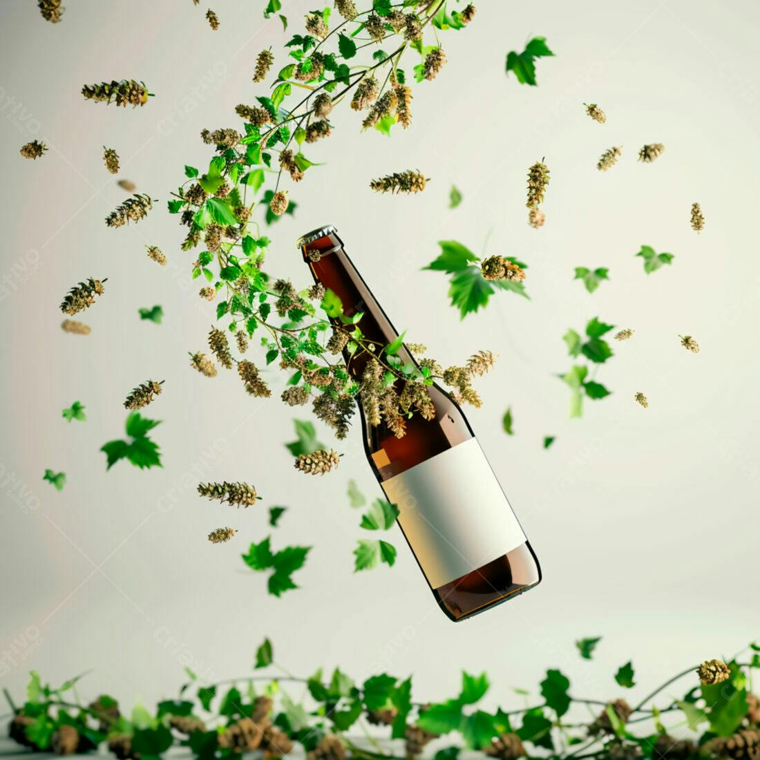 Garrafa de cerveja artesanal com lúpulo