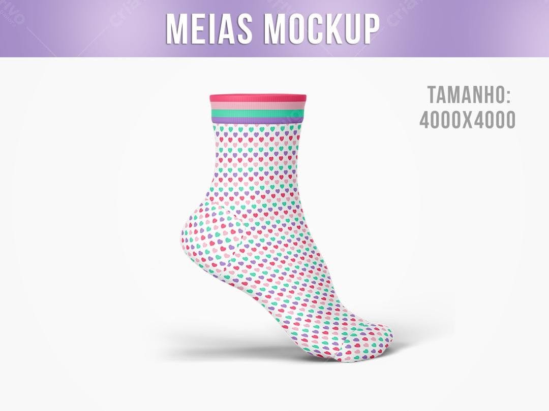 Mockup Meia Infantil com Estampa de Corações - Rosa, Verde e Roxo