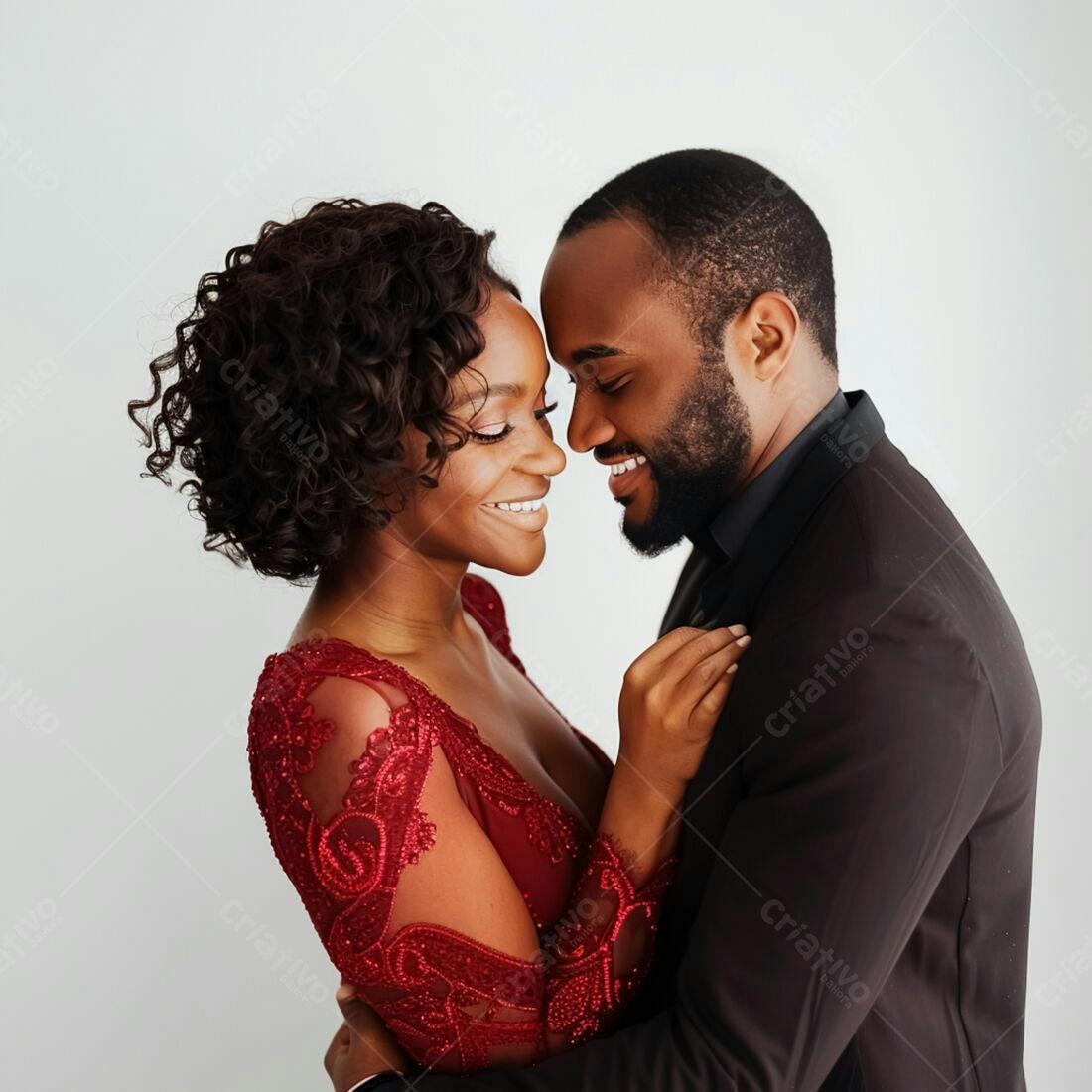 Casal Afro-americano apaixonado em vestido vermelho