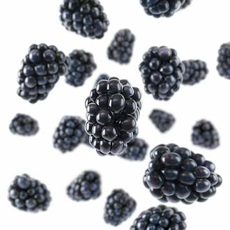 Imagem de blackberries flutuando