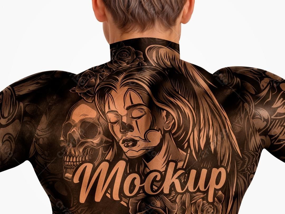 Mockup de Tatuagem em Costas: Design Escuro com Caveira e Anjo