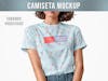 Camiseta em mulher mockup