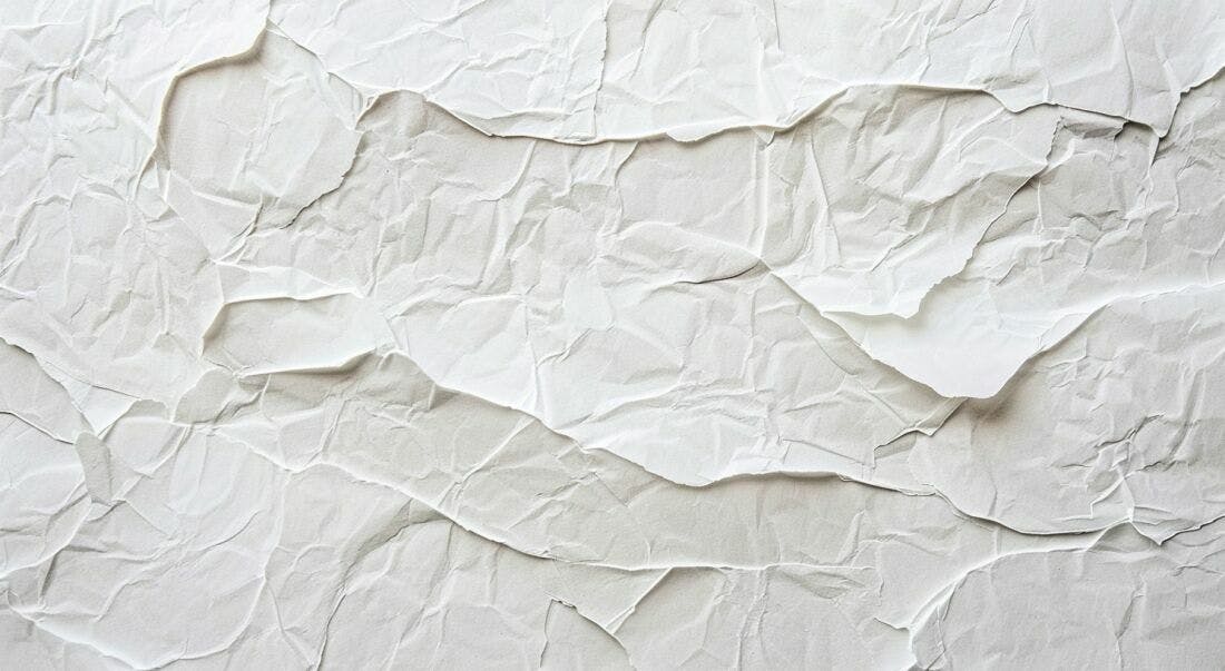 Papel amassado textura branco