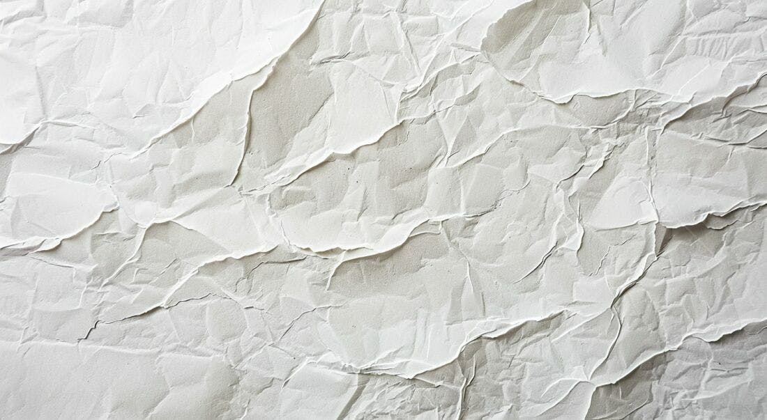 Textura de Papel Amassado em Tons de Cinza