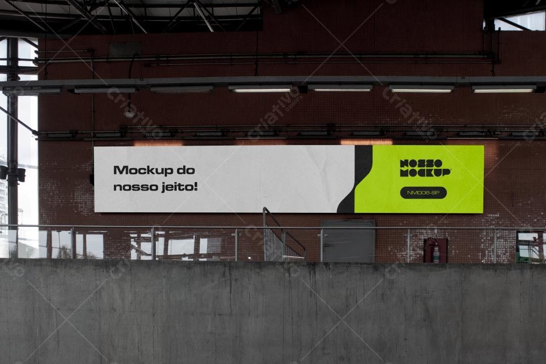 Mockup Outdoor: Banner em Parede de Tijolo com Design Moderno