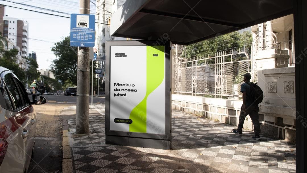Mockup de Outdoor Moderno em Ponto de Ônibus