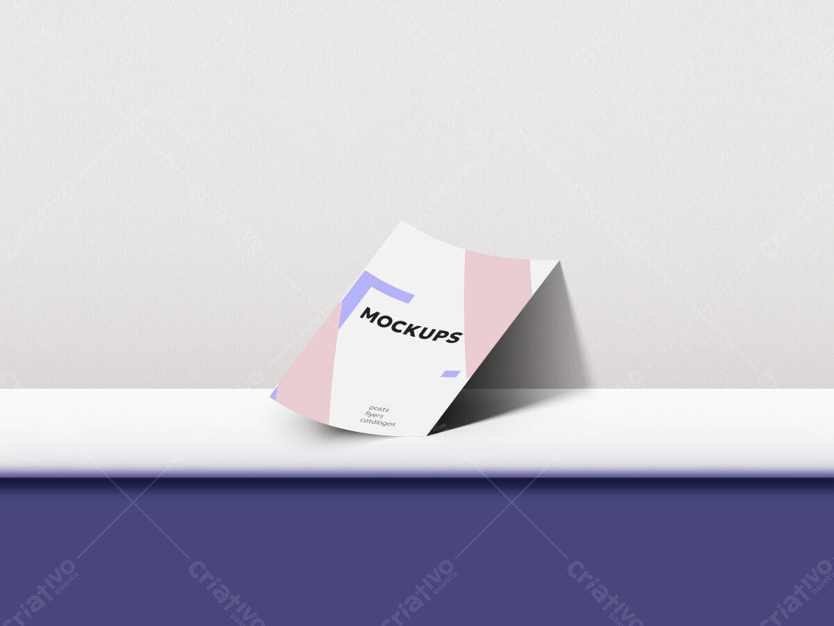 Modelo de Flyer Minimalista PSD Editável