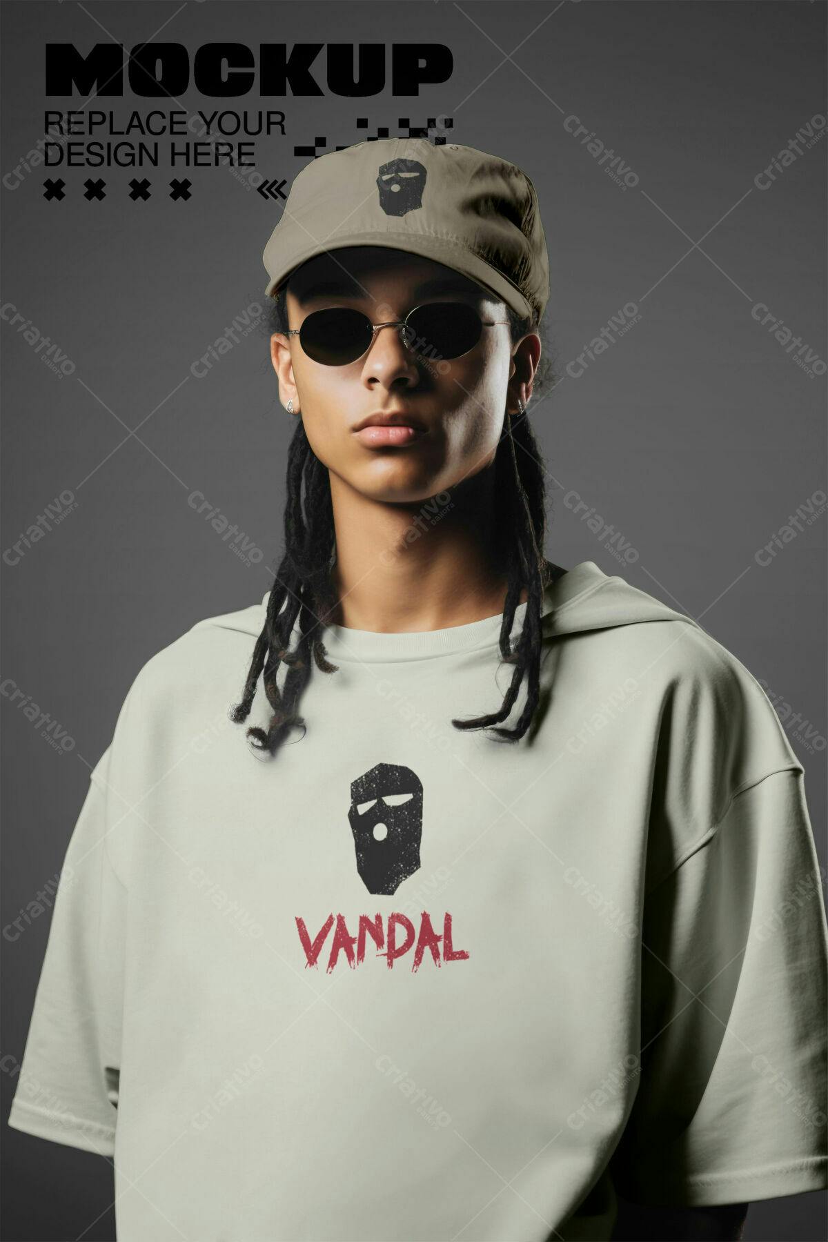 Mockup Camiseta e Boné Streetwear PSD Editável