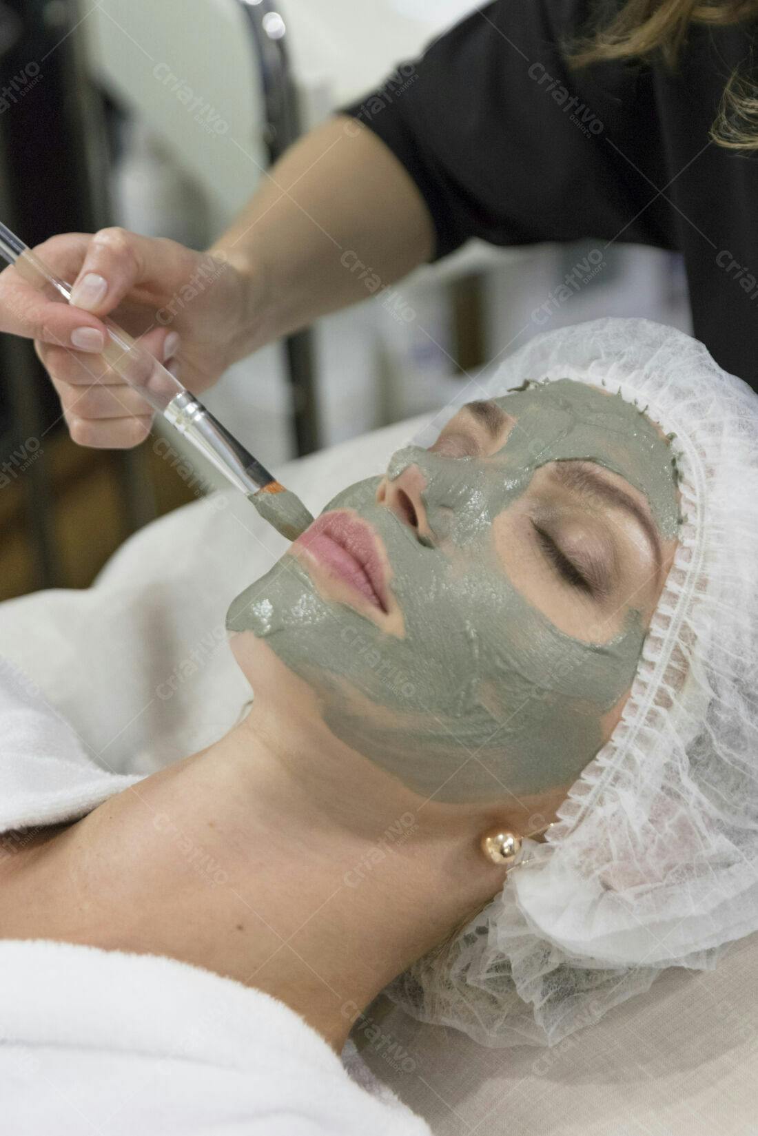 Máscara facial argila verde tratamento pele