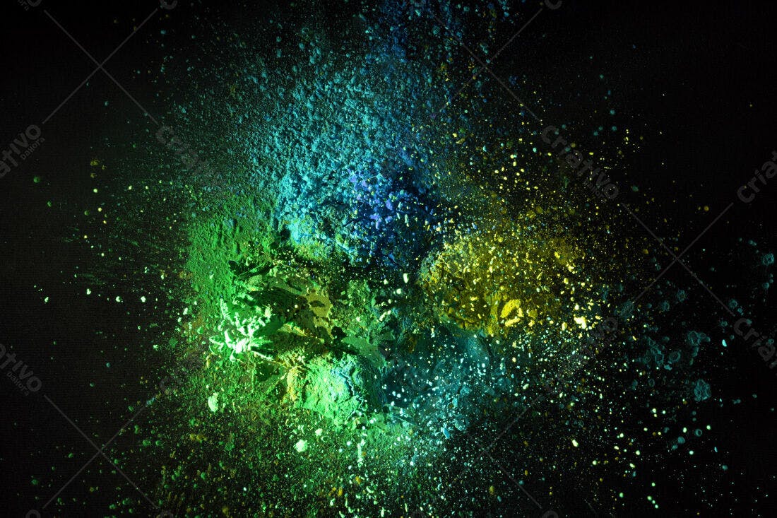 Explosão de Pó Verde Azul e Amarelo